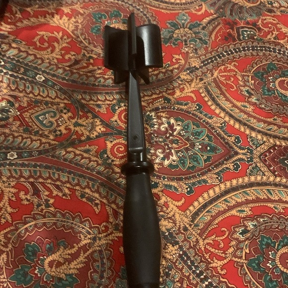 Bundle of 6 black kitchen utensils. Mixed brands. See photos for details. - Picture 4 of 16